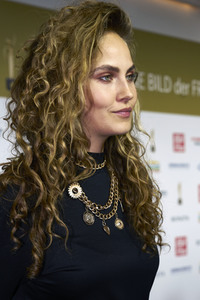 Goldene Bild der Frau 2023 in Hamburg