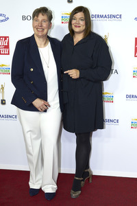 Goldene Bild der Frau 2023 in Hamburg