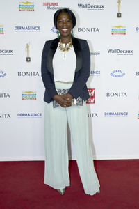 Goldene Bild der Frau 2023 in Hamburg