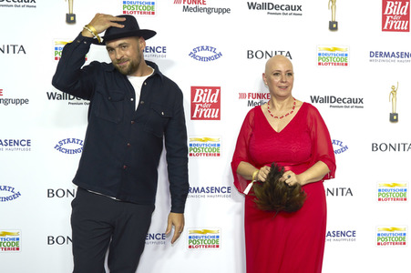 Goldene Bild der Frau 2023 in Hamburg