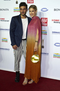 Goldene Bild der Frau 2023 in Hamburg