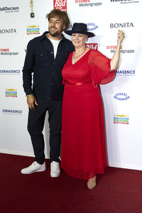 Goldene Bild der Frau 2023 in Hamburg