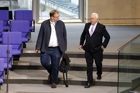 128. Sitzung des Deutschen Bundestages in Berlin