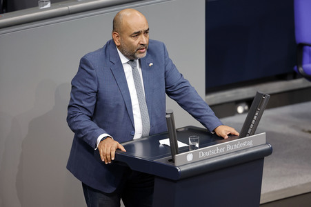 128. Sitzung des Deutschen Bundestages in Berlin