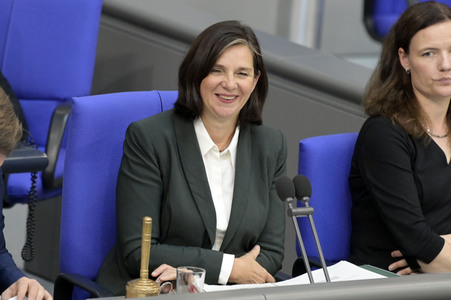 128. Sitzung des Deutschen Bundestages in Berlin