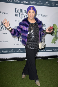 Weltpremiere der 'Falling In Love' Grand Show 2023 in Berlin