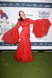 Weltpremiere der 'Falling In Love' Grand Show 2023 in Berlin