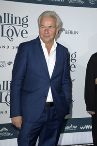 Weltpremiere der 'Falling In Love' Grand Show 2023 in Berlin