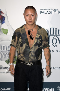 Weltpremiere der 'Falling In Love' Grand Show 2023 in Berlin