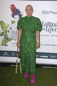 Weltpremiere der 'Falling In Love' Grand Show 2023 in Berlin