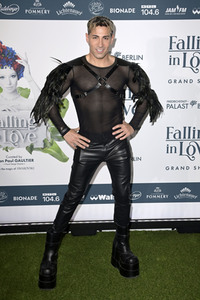 Weltpremiere der 'Falling In Love' Grand Show 2023 in Berlin