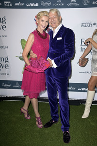 Weltpremiere der 'Falling In Love' Grand Show 2023 in Berlin