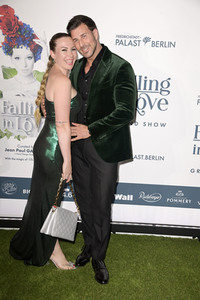 Weltpremiere der 'Falling In Love' Grand Show 2023 in Berlin