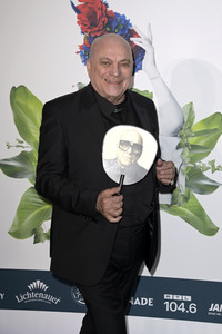 Weltpremiere der 'Falling In Love' Grand Show 2023 in Berlin