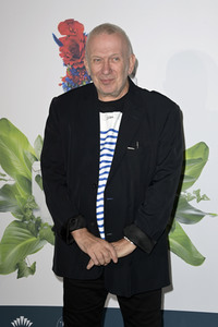 Weltpremiere der 'Falling In Love' Grand Show 2023 in Berlin