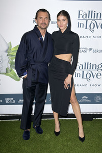 Weltpremiere der 'Falling In Love' Grand Show 2023 in Berlin
