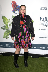 Weltpremiere der 'Falling In Love' Grand Show 2023 in Berlin