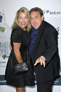 Weltpremiere der 'Falling In Love' Grand Show 2023 in Berlin