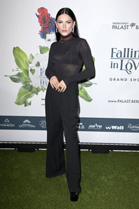 Weltpremiere der 'Falling In Love' Grand Show 2023 in Berlin