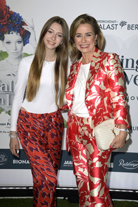 Weltpremiere der 'Falling In Love' Grand Show 2023 in Berlin