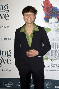 Weltpremiere der 'Falling In Love' Grand Show 2023 in Berlin