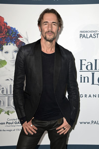 Weltpremiere der 'Falling In Love' Grand Show 2023 in Berlin