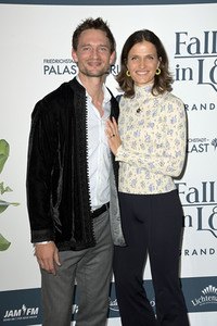 Weltpremiere der 'Falling In Love' Grand Show 2023 in Berlin