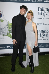 Weltpremiere der 'Falling In Love' Grand Show 2023 in Berlin
