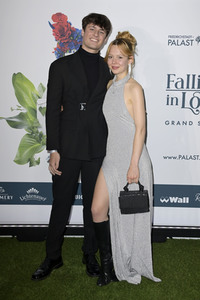 Weltpremiere der 'Falling In Love' Grand Show 2023 in Berlin