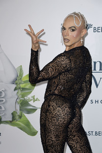 Weltpremiere der 'Falling In Love' Grand Show 2023 in Berlin