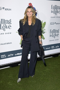 Weltpremiere der 'Falling In Love' Grand Show 2023 in Berlin