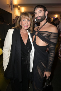 Weltpremiere der 'Falling In Love' Grand Show 2023 in Berlin