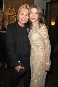 Weltpremiere der 'Falling In Love' Grand Show 2023 in Berlin