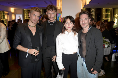 Weltpremiere der 'Falling In Love' Grand Show 2023 in Berlin