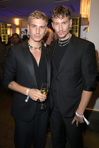 Weltpremiere der 'Falling In Love' Grand Show 2023 in Berlin