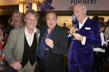 Weltpremiere der 'Falling In Love' Grand Show 2023 in Berlin