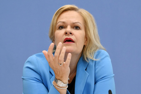 Bundespressekonferenz Bundeslagebild zur Organisierten Kriminalität 2022 in Berlin