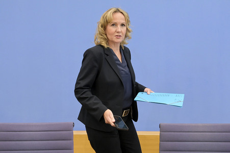 Bundespressekonferenz Vorschläge zum Umgang mit dem Wolf in Berlin