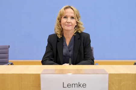 Bundespressekonferenz Vorschläge zum Umgang mit dem Wolf in Berlin