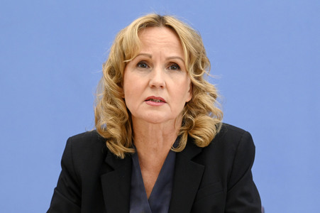 Bundespressekonferenz Vorschläge zum Umgang mit dem Wolf in Berlin