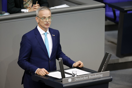 129. Sitzung des Deutschen Bundestages in Berlin