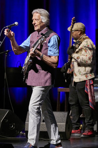 Konzert vom John McLaughlin Quintet in Hannover