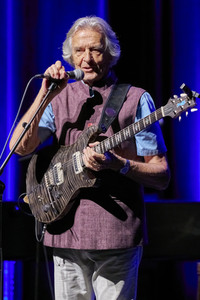 Konzert vom John McLaughlin Quintet in Hannover