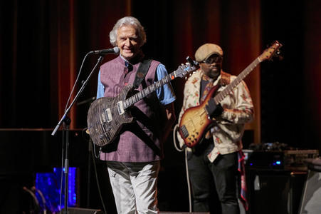 Konzert vom John McLaughlin Quintet in Hannover