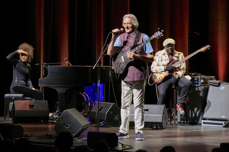 Konzert vom John McLaughlin Quintet in Hannover
