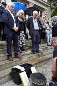 Stolpersteinverlegung vor der Archenhold-Sternwarte in Berlin