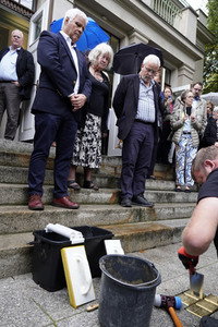 Stolpersteinverlegung vor der Archenhold-Sternwarte in Berlin