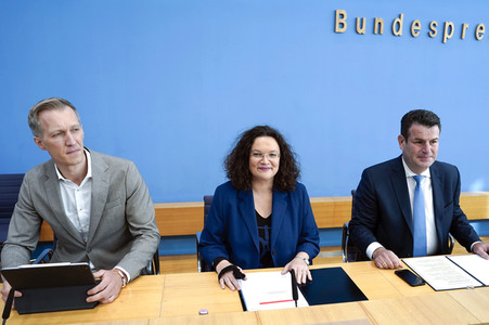 Bundespressekonferenz Turbo zur Arbeitsmarktintegration in Berlin