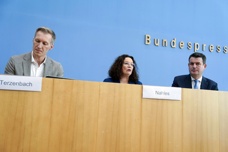 Bundespressekonferenz Turbo zur Arbeitsmarktintegration in Berlin