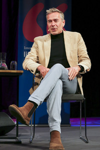 Dirk Steffens bei der lit.Cologne Spezial 2023 in Köln